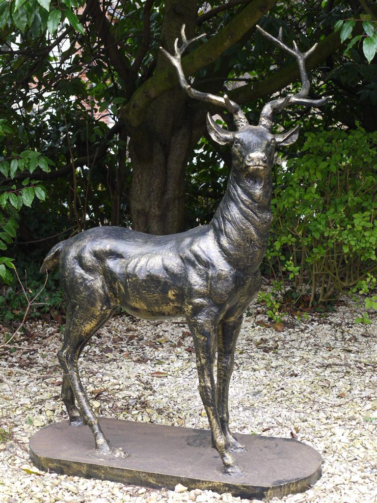 Outdoor Standing Stag (Looking Left)