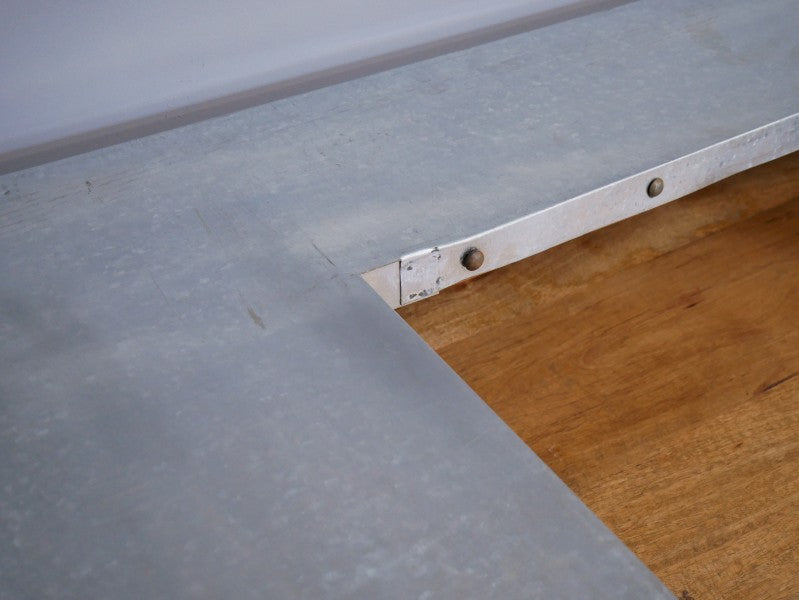 Bar Counter Zinc Top