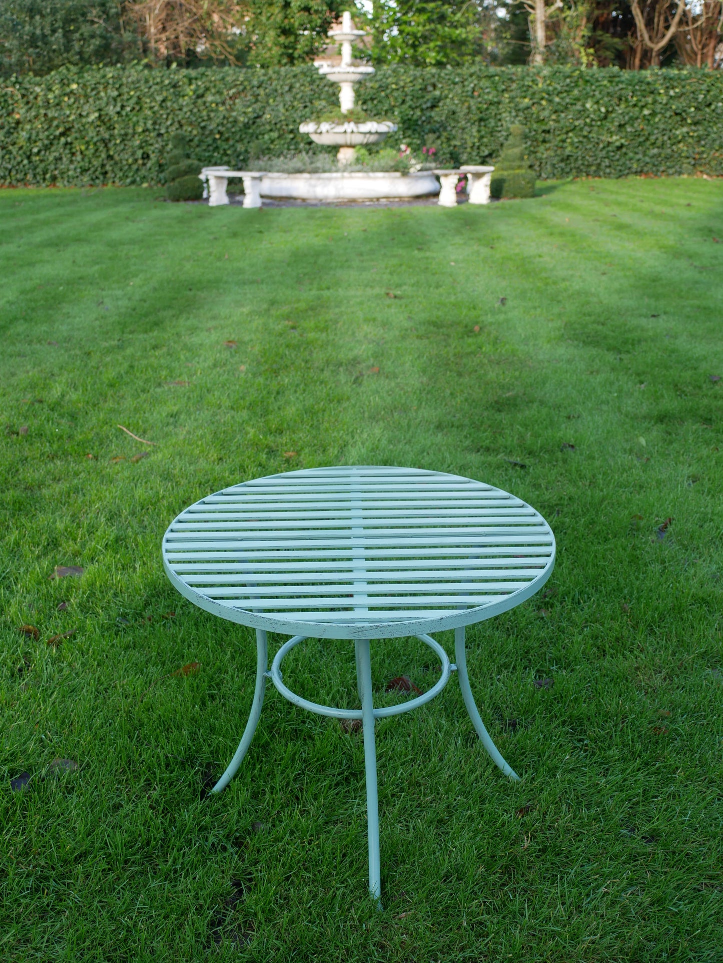 Outdoor Pistachio Side Table