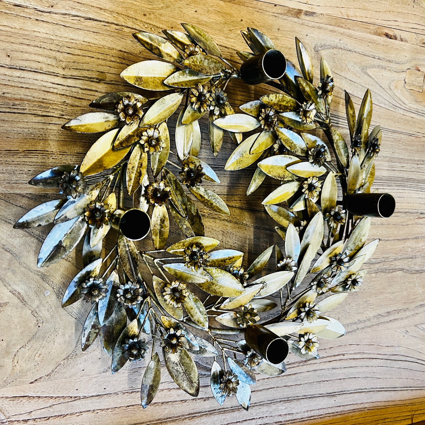 Antique Gold Wreath Candle Holder