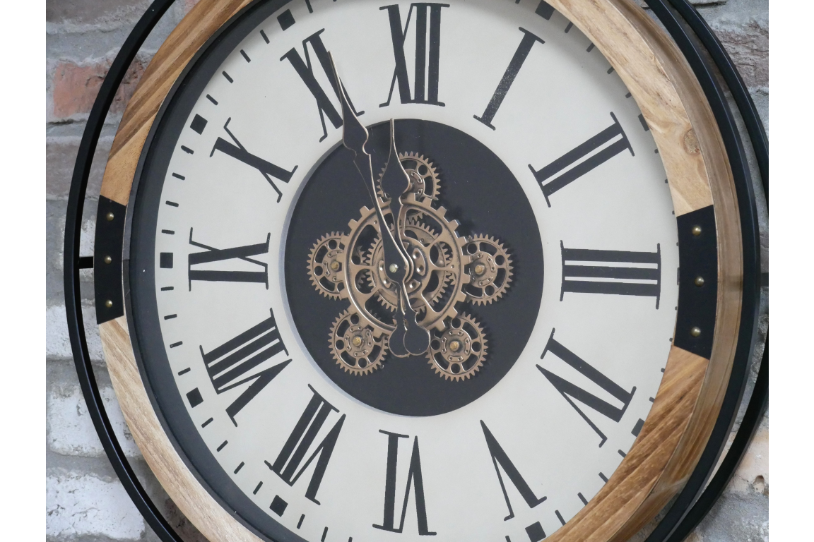 Clock With Moving Cogs