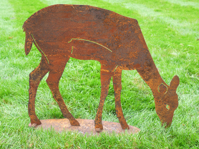 Rusty Garden Stake - Deer Feeding