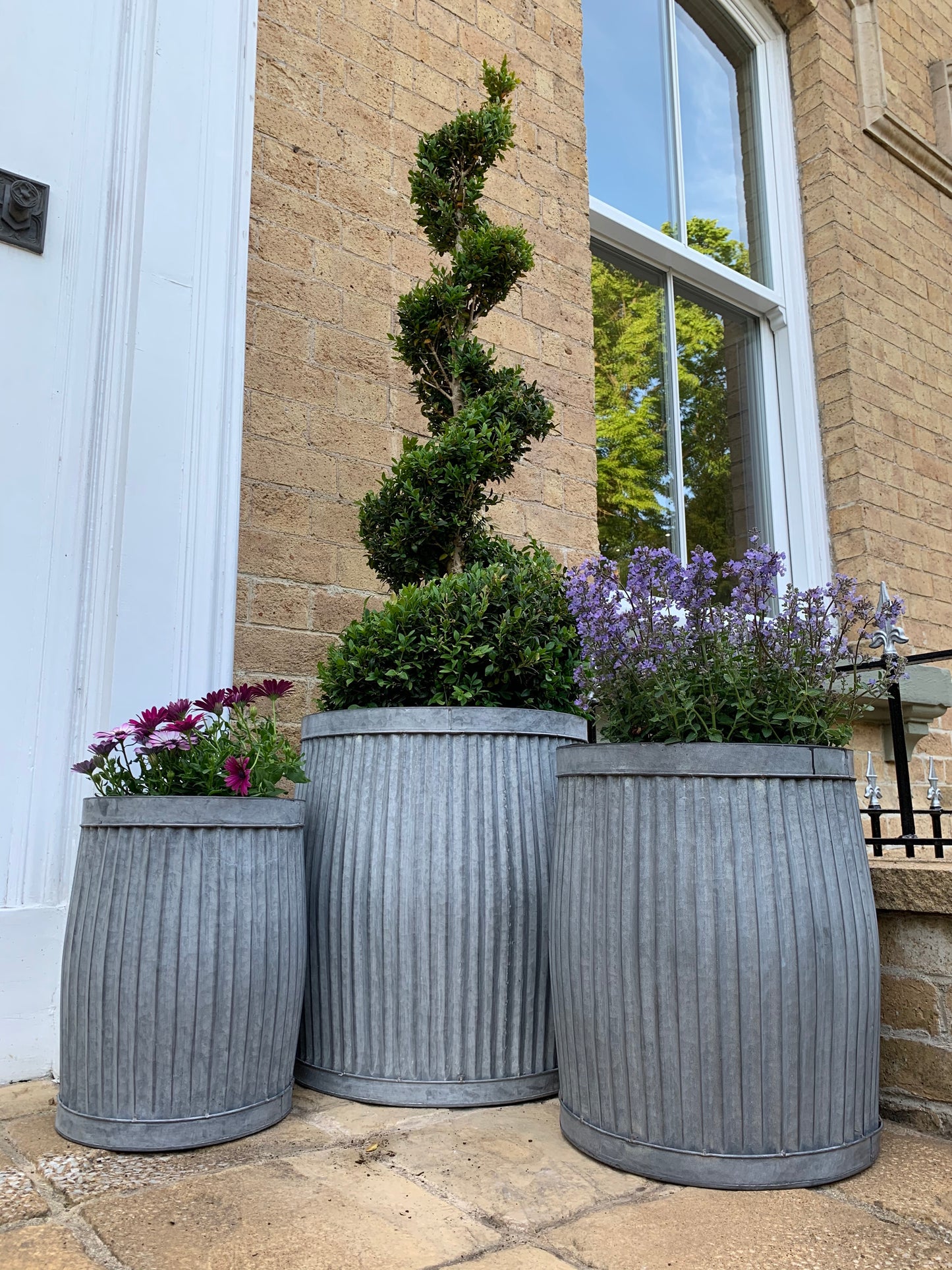 Set of 3 Round Planters