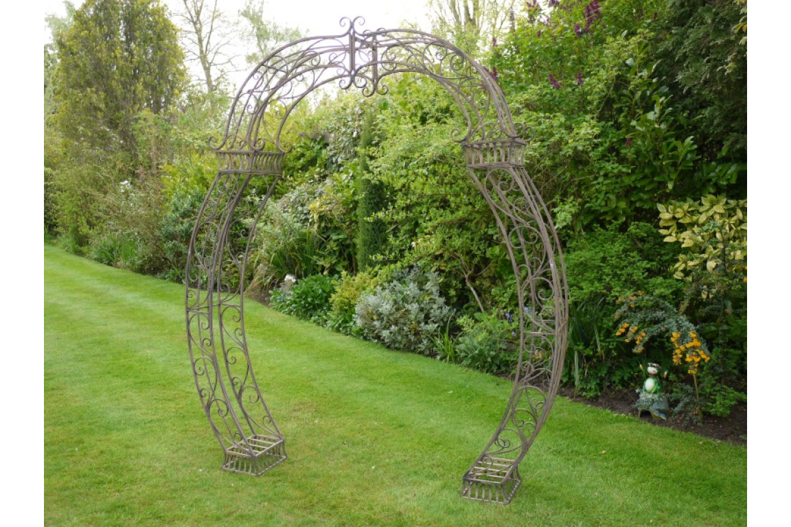 Outdoor Arch - Brown