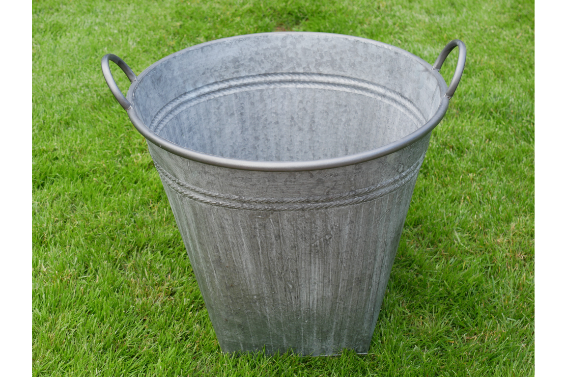 Planter with handles
