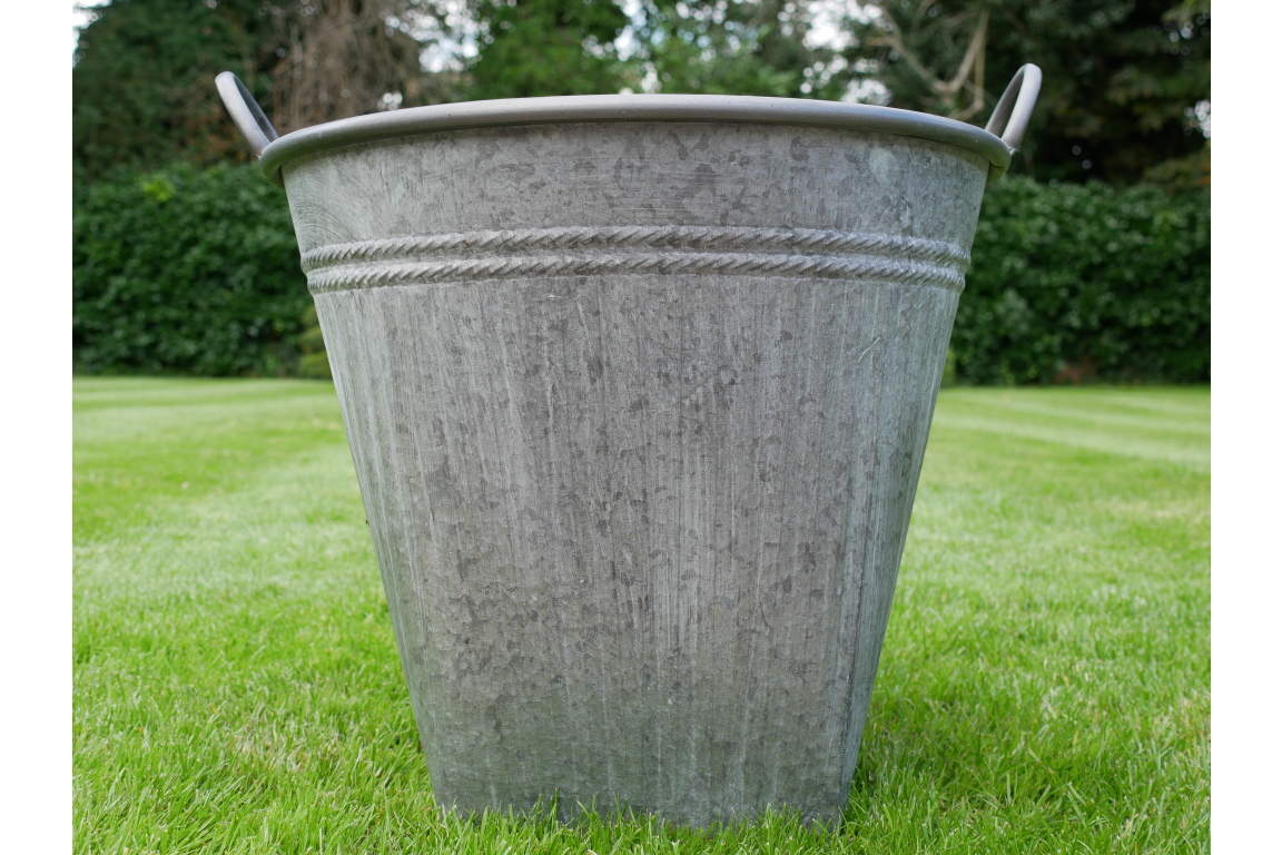 Planter with handles