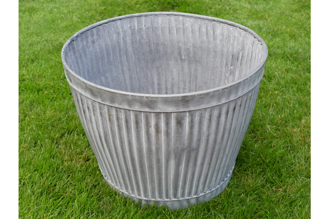Planter Ribbed