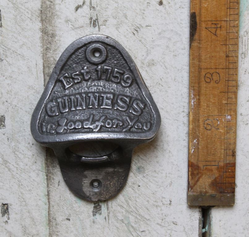 F238.WU Bottle Opener Wall Mounted GUINNESS Cast Iron