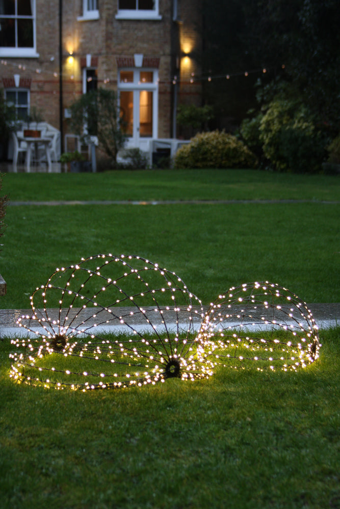 Sphere Garden Light